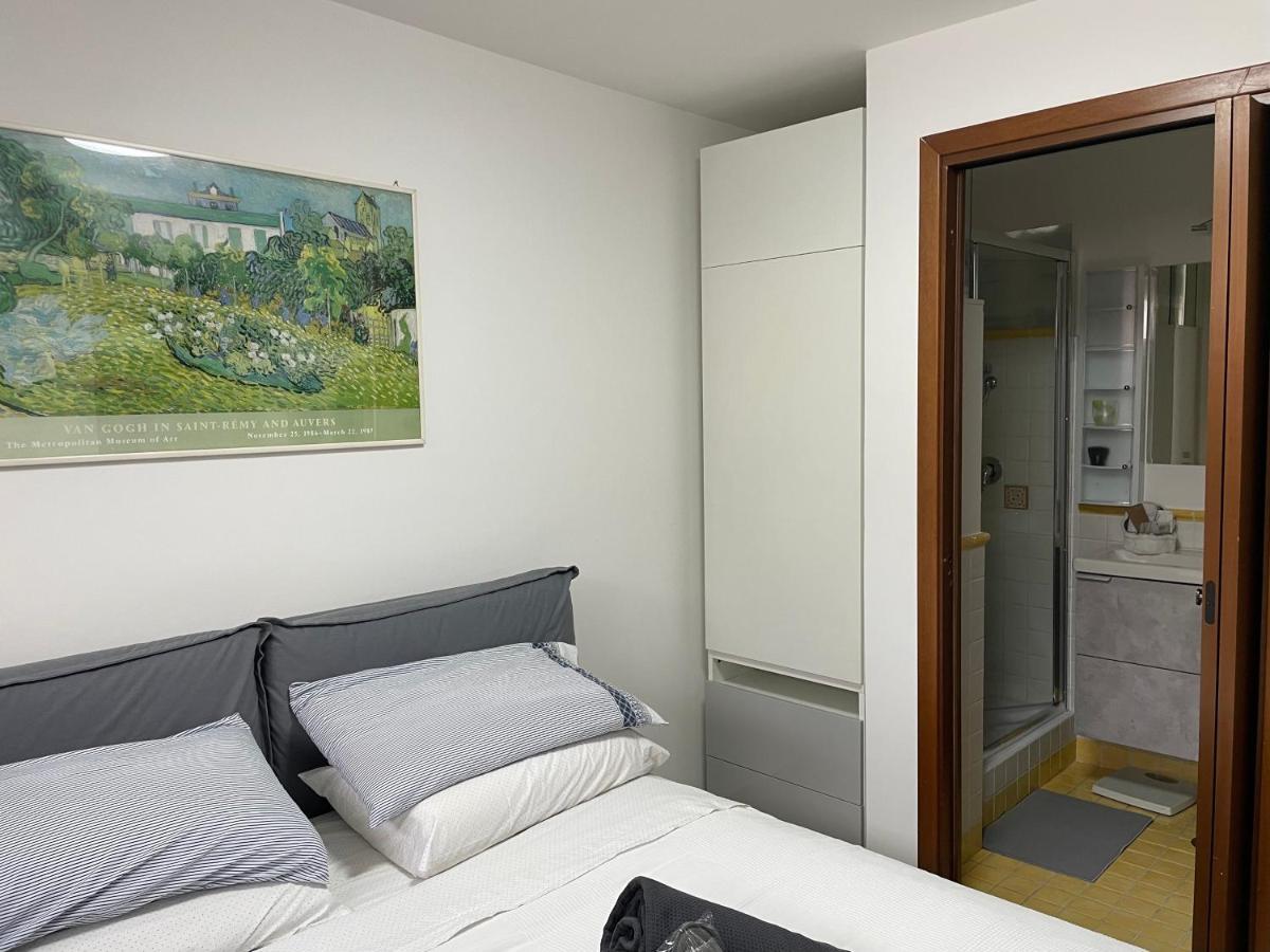 In&Out Apartment - Mostacciano, Eur Roma Esterno foto